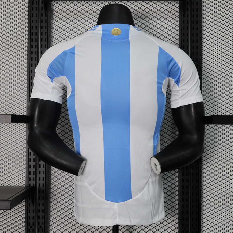 CAMISA VERSÃO JOGADOR DA ARGENTINA 24/25 AZUL E BRANCO
