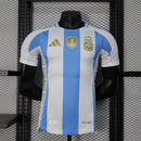 CAMISA VERSÃO JOGADOR DA ARGENTINA 24/25 AZUL E BRANCO