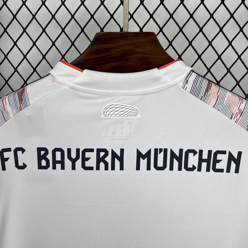 CAMISA DO BAYERN MUNICH 25/26 BRANCA