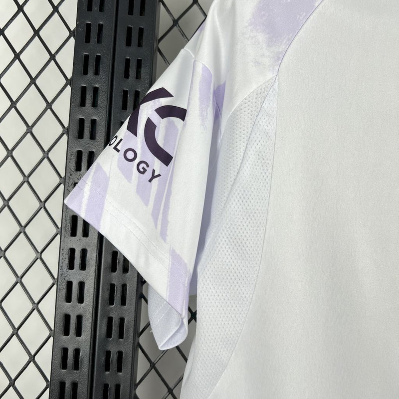 CAMISA DO MANCHESTER UNITED 25/26 BRANCA